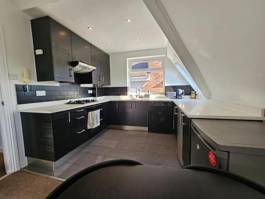 2 Bedroom Flat In Camden Лондон Экстерьер фото